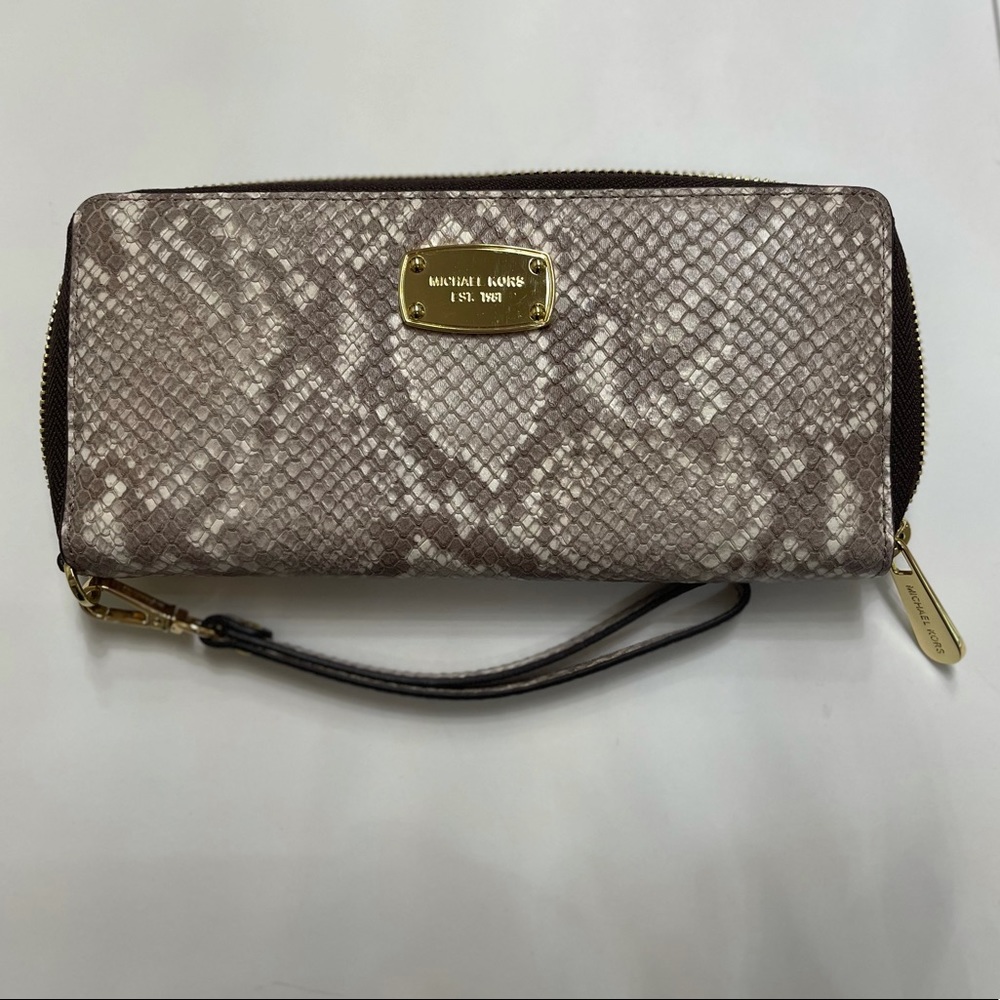 Michael Kors Snakeskin wristlet wallet